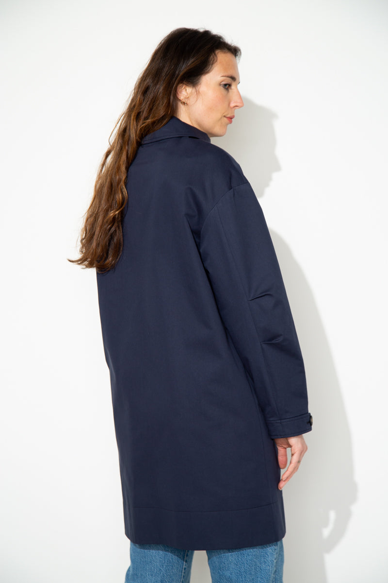 SAUZET - Trench oversize 100% coton déperlant MARINE - Trench & Coat