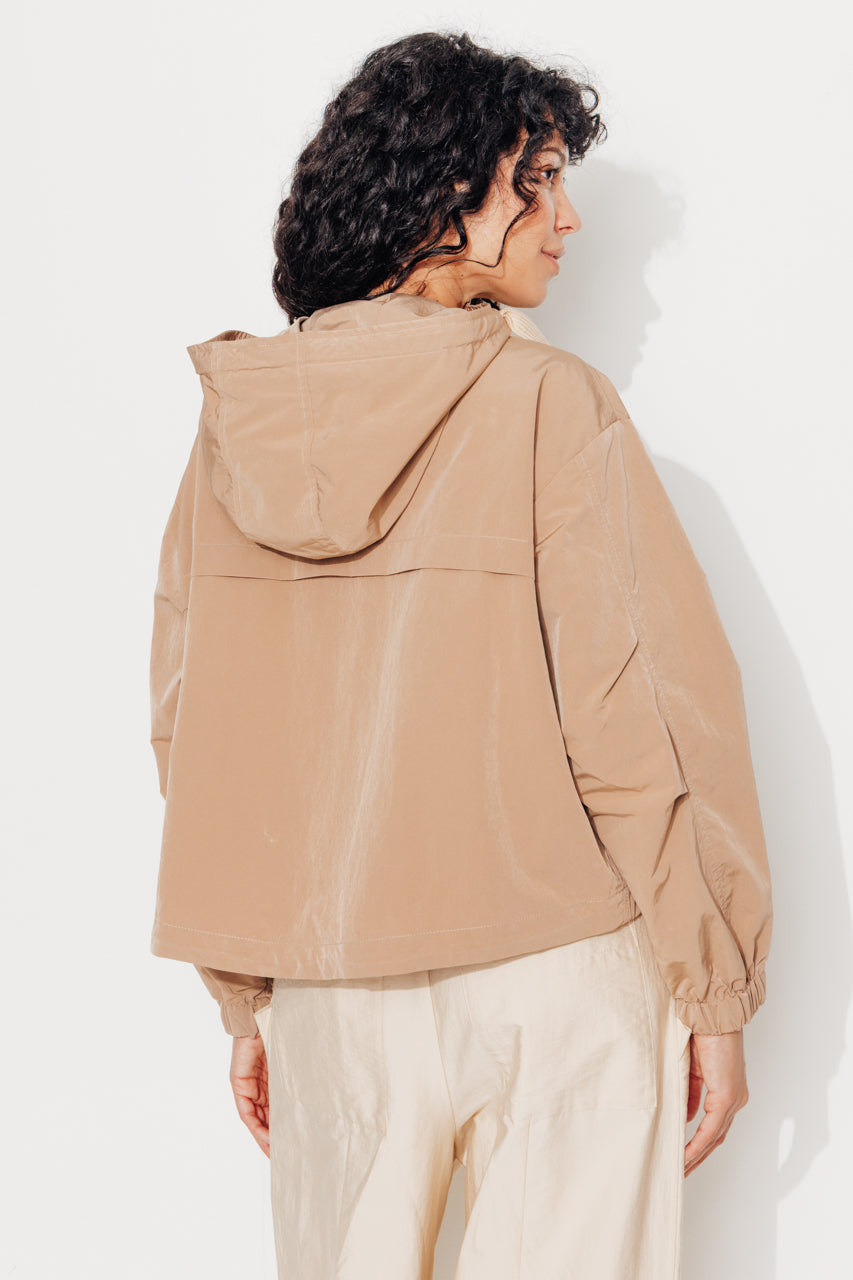SUREAU - SUREAU - Veste courte, légère et déperlante CAMEL - Trench & Coat