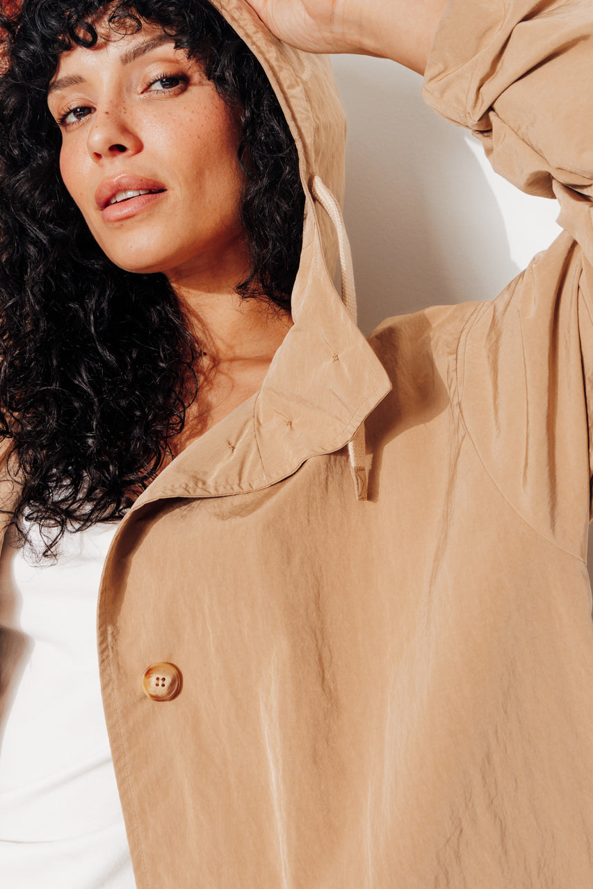 CORNUS - PARKA DECONTRACTEE À CAPUCHE DÉPERLANTE