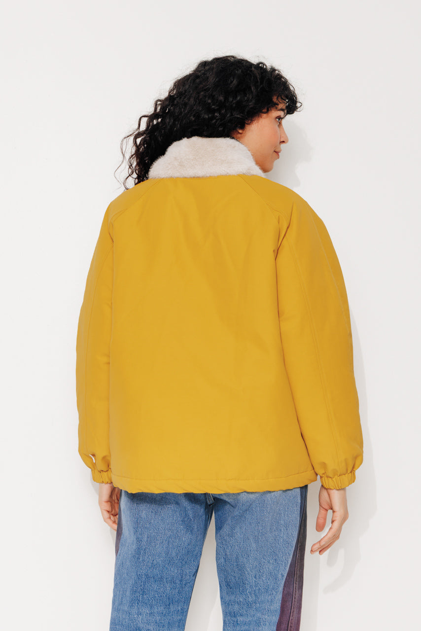 THUYA - THUYA - Imperméable court ouatiné en coton déperlant moutarde MOUTARDE - Trench & Coat
