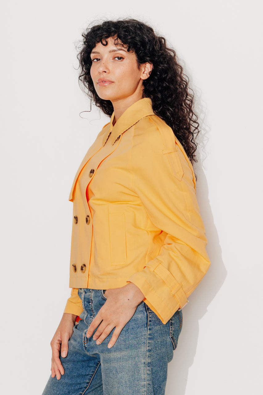 BOVELLE short coat in yellow trench style-Short trench coat in yellow cotton
