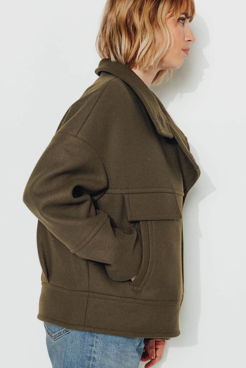 MABLY - MABLY - Blouson court oversize en drap de laine vert Kaki / Khaki - Trench & Coat