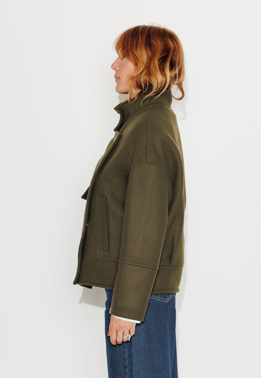 MABLY - MABLY - Blouson court oversize en drap de laine vert Kaki / Khaki - Trench & Coat