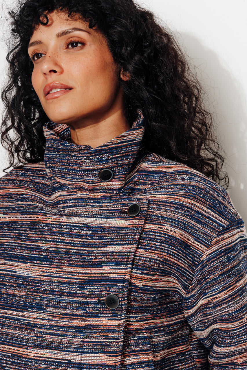 SOFAR - SOFAR - Manteau court oversize en jacquard rayé MARINE/CORAIL - Trench & Coat