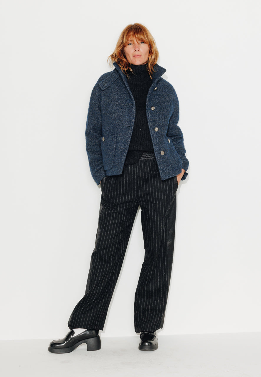 SEQUOIA - SEQUOIA - Manteau court en gabardine de laine bouclée recyclée bleu OCEAN - Trench & Coat