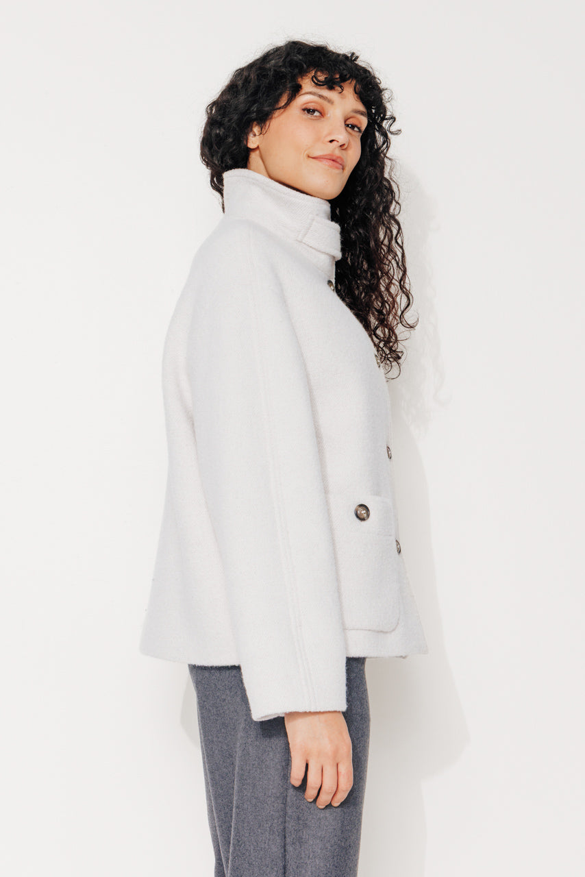 SEQUOIA - SEQUOIA - Manteau court en gabardine de laine bouclée recyclée écru ECRU - Trench & Coat