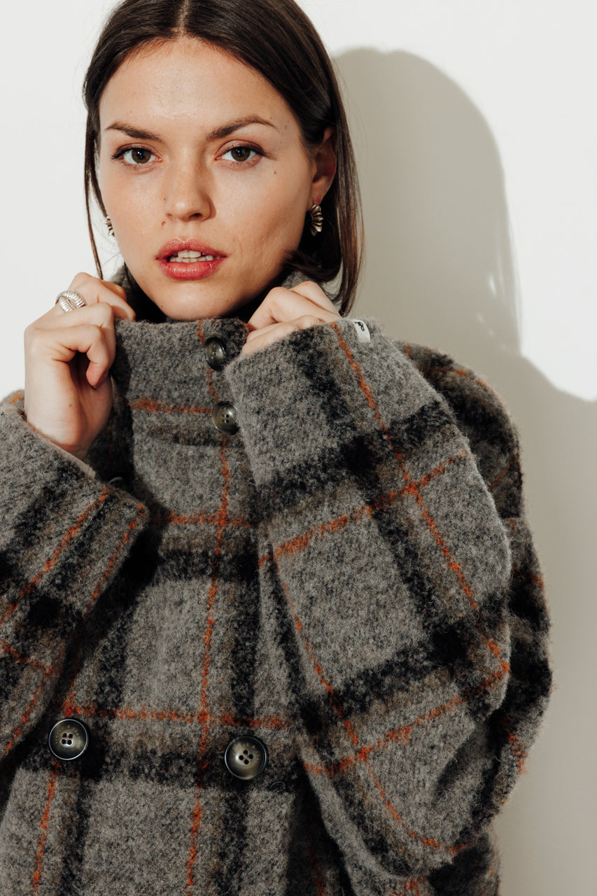 PLUMERIA - PLUMERIA - Manteau court oversize en bouclette de laine à carreaux gris VISONMARRON - Trench & Coat