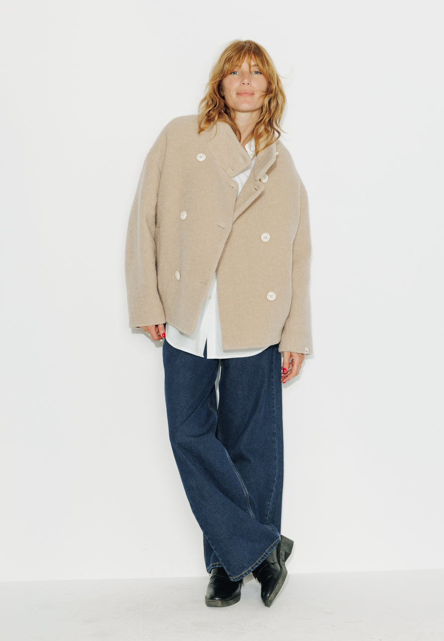PLUMERIA - PLUMERIA - Manteau court en bouclette de laine vierge beige SABLE - Trench & Coat