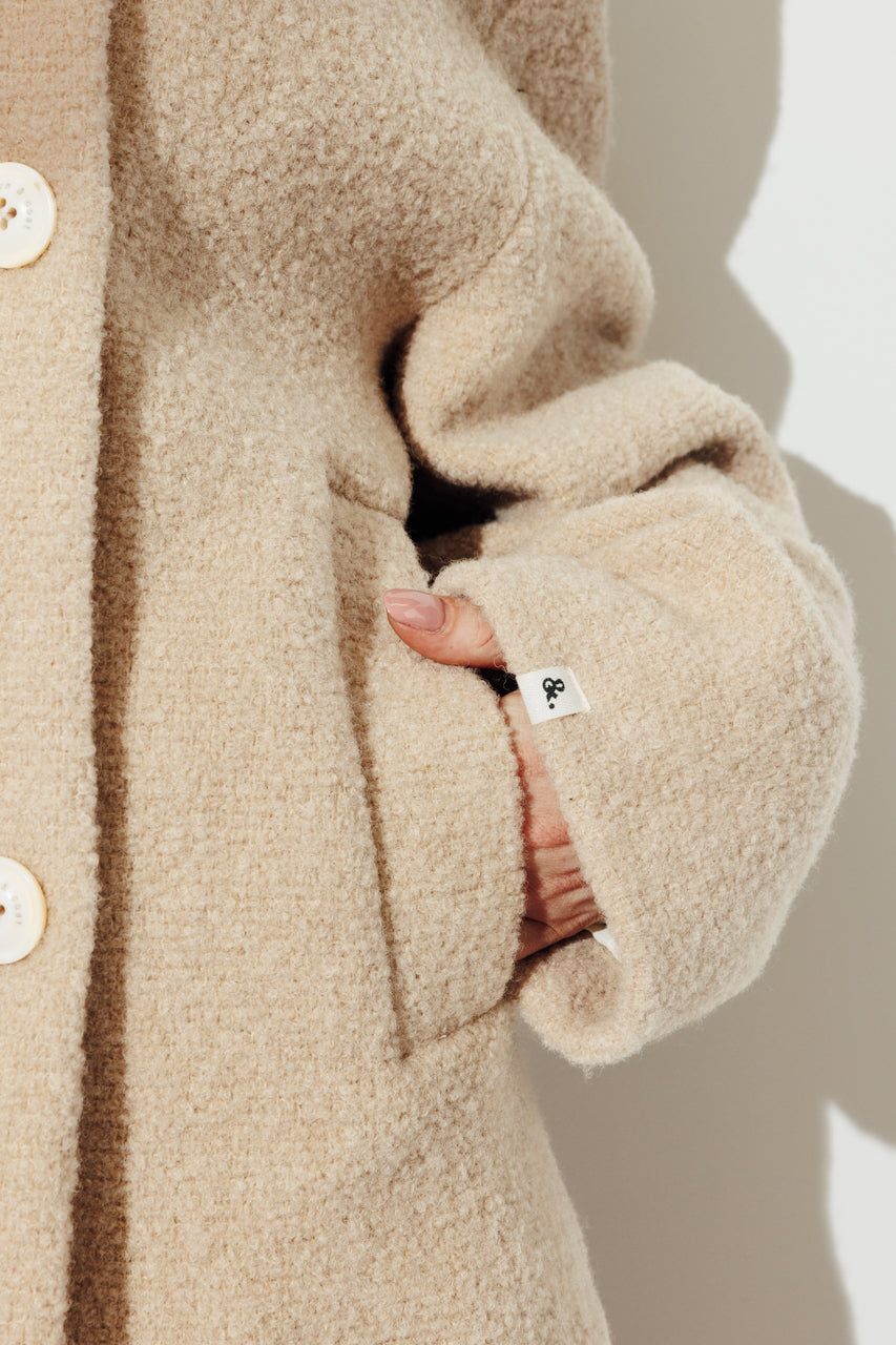 PLUMERIA - PLUMERIA - Manteau court en bouclette de laine vierge beige SABLE - Trench & Coat