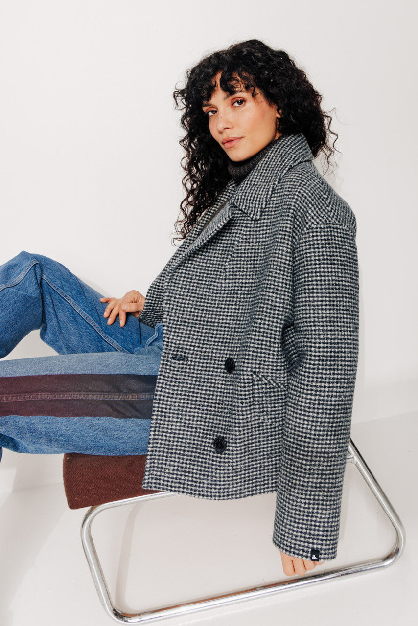 MURIER - MURIER - Manteau court oversize esprit caban en laine vierge vichy gris NOIR ECRU - Trench & Coat