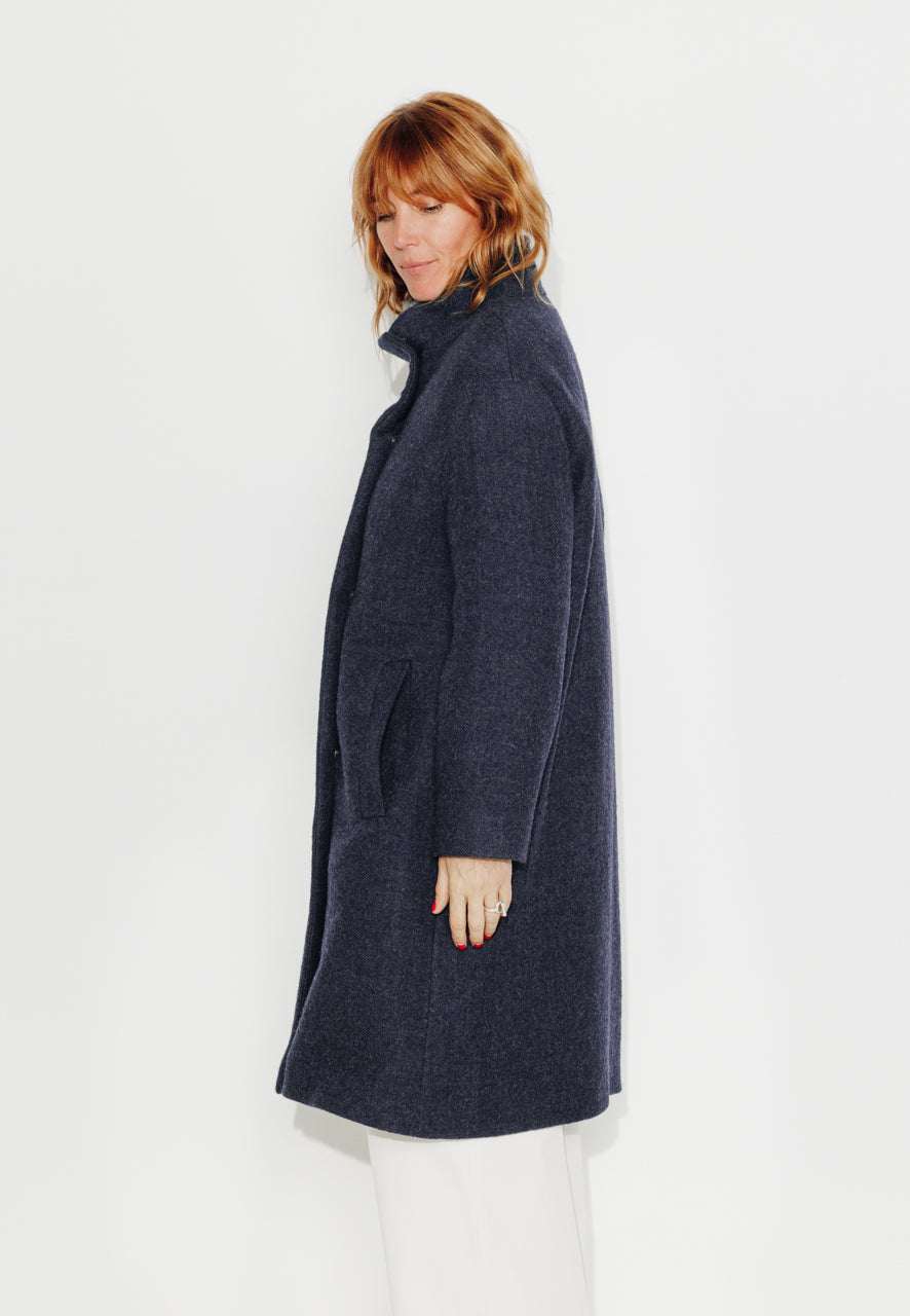 GINKGO - GINKGO - Manteau mi--long oversize en laine vierge marine MARINE - Trench & Coat