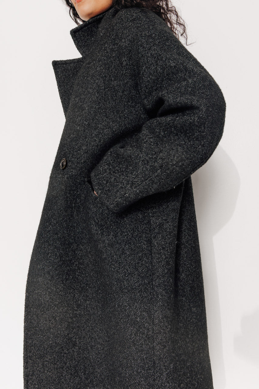 TORMINALIS - TORMINALIS - Manteau mi-long oversize en gabardine de laine bouclée recyclée NOIR - Trench & Coat