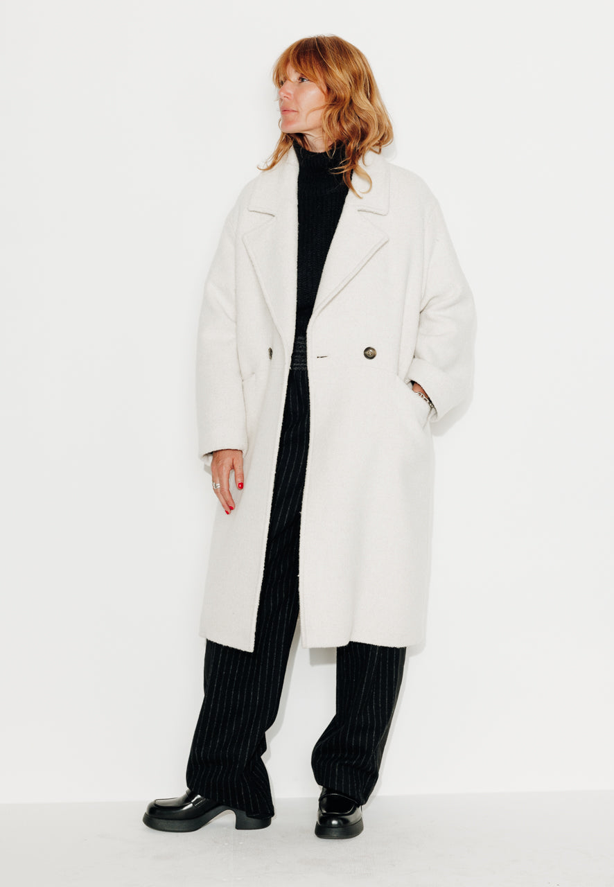 TORMINALIS - TORMINALIS - Manteau mi-long oversize en gabardine de laine bouclée recyclée ECRU - Trench & Coat