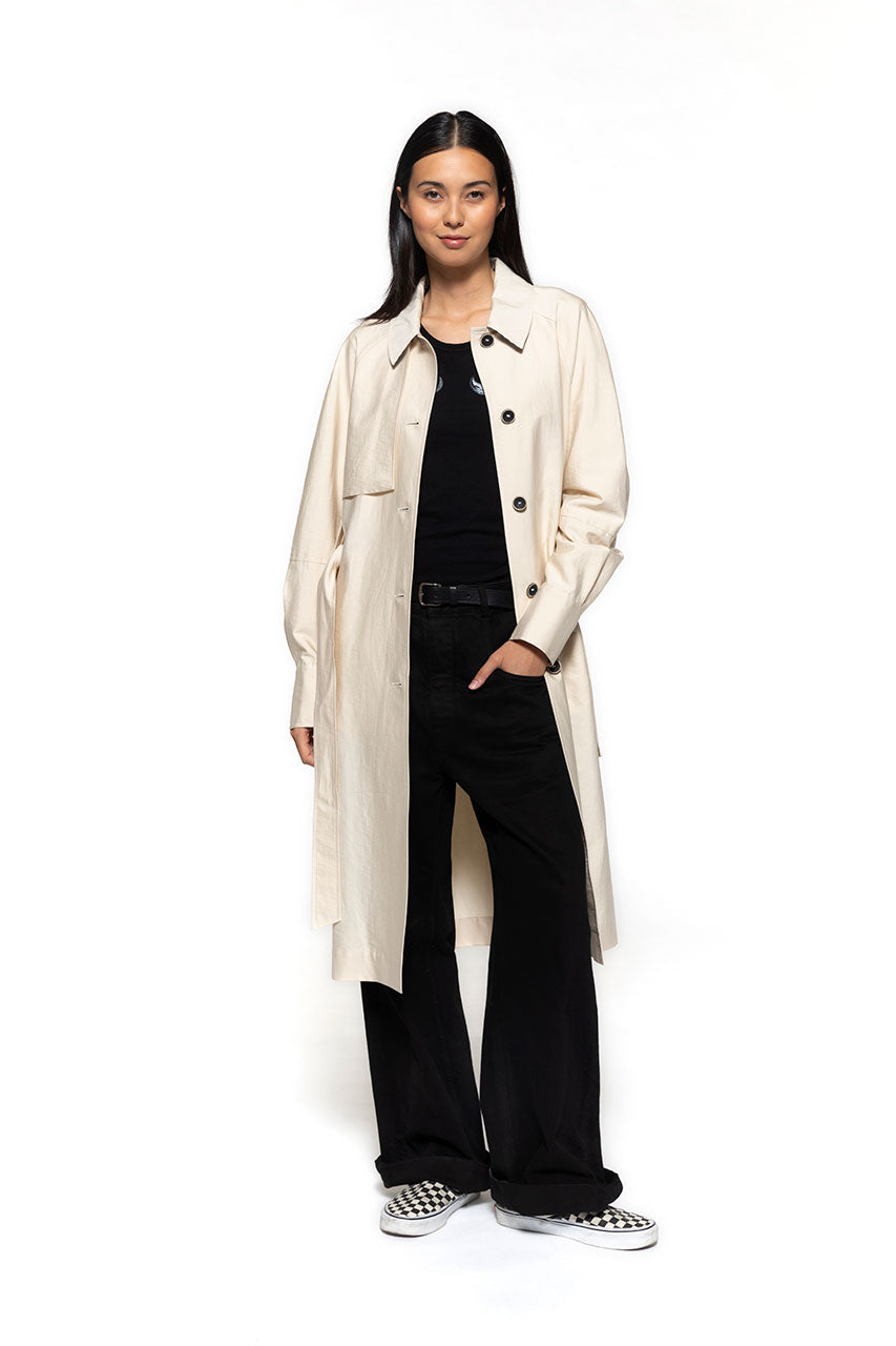 Long ecru LUCCIANA trench coat Long fluid trench coat in ecru cotton