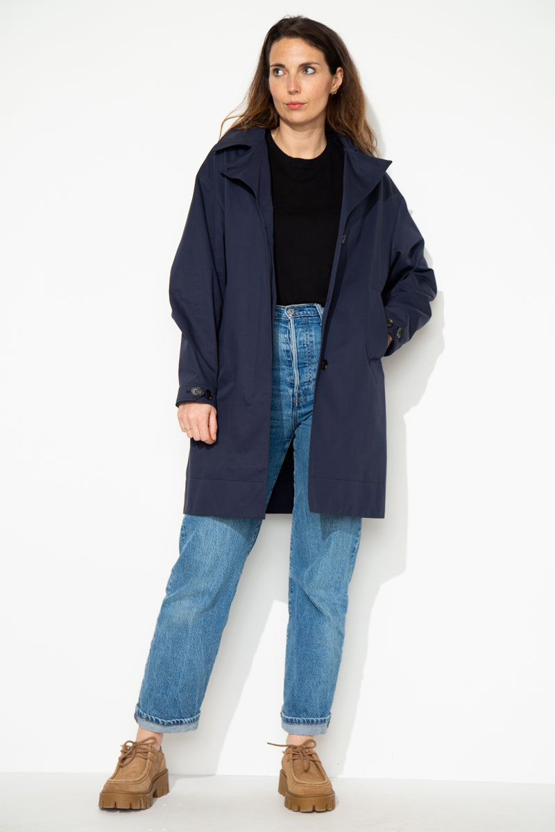 SAUZET - Trench oversize 100% coton déperlant MARINE - Trench & Coat