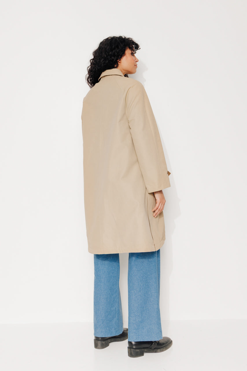 PARROTIA - PARROTIA - Imperméable mi long en coton déperlant camel CAMEL - Trench & Coat