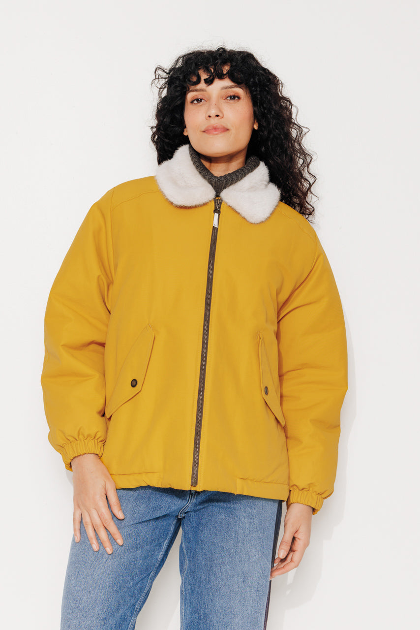 THUYA - THUYA - Imperméable court ouatiné en coton déperlant moutarde MOUTARDE - Trench & Coat