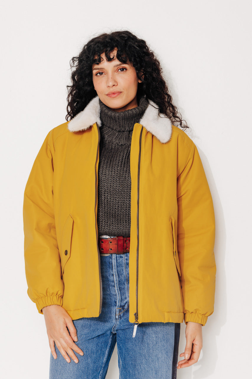 THUYA - THUYA - Imperméable court ouatiné en coton déperlant moutarde MOUTARDE - Trench & Coat
