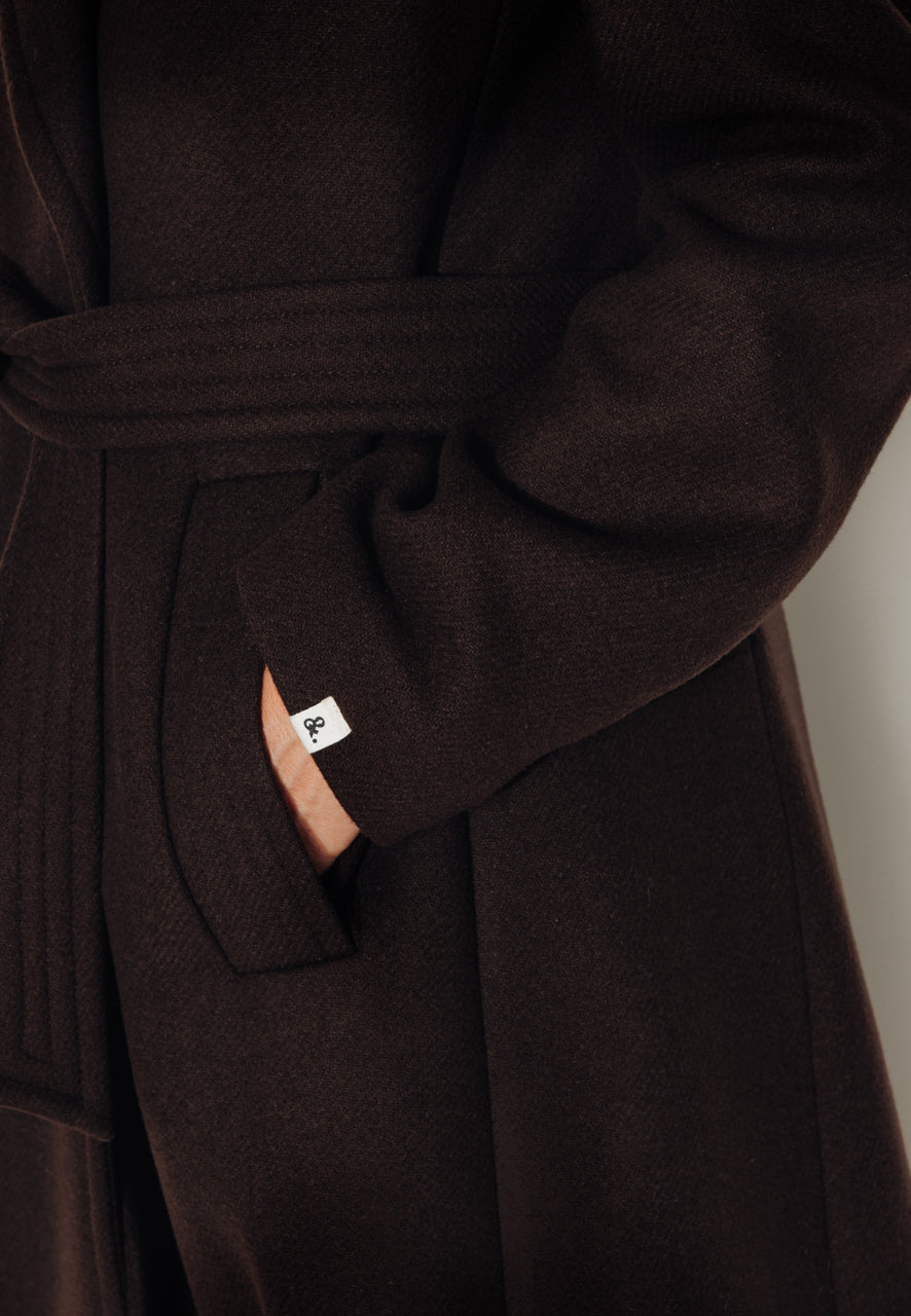 PRECIEUX - PRECIEUX - Manteau long ceinturé en drap de laine vierge marron Marron / Brown - Trench & Coat
