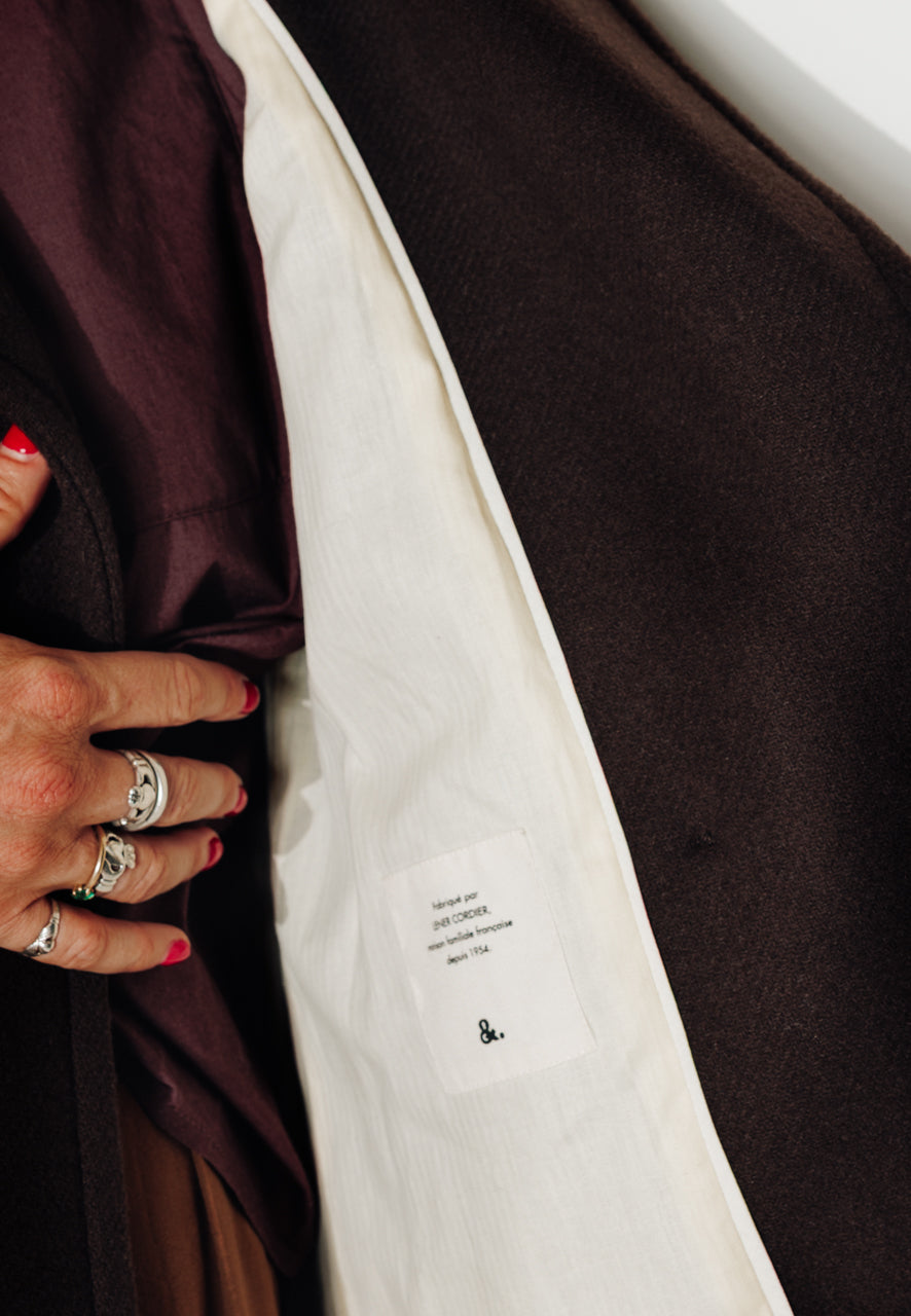 PRECIEUX - PRECIEUX - Manteau long ceinturé en drap de laine vierge marron Marron / Brown - Trench & Coat