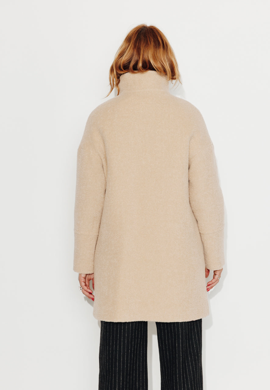 UPIE - UPIE - Manteau mi-long oversize en bouclette de laine vierge beige SABLE - Trench & Coat