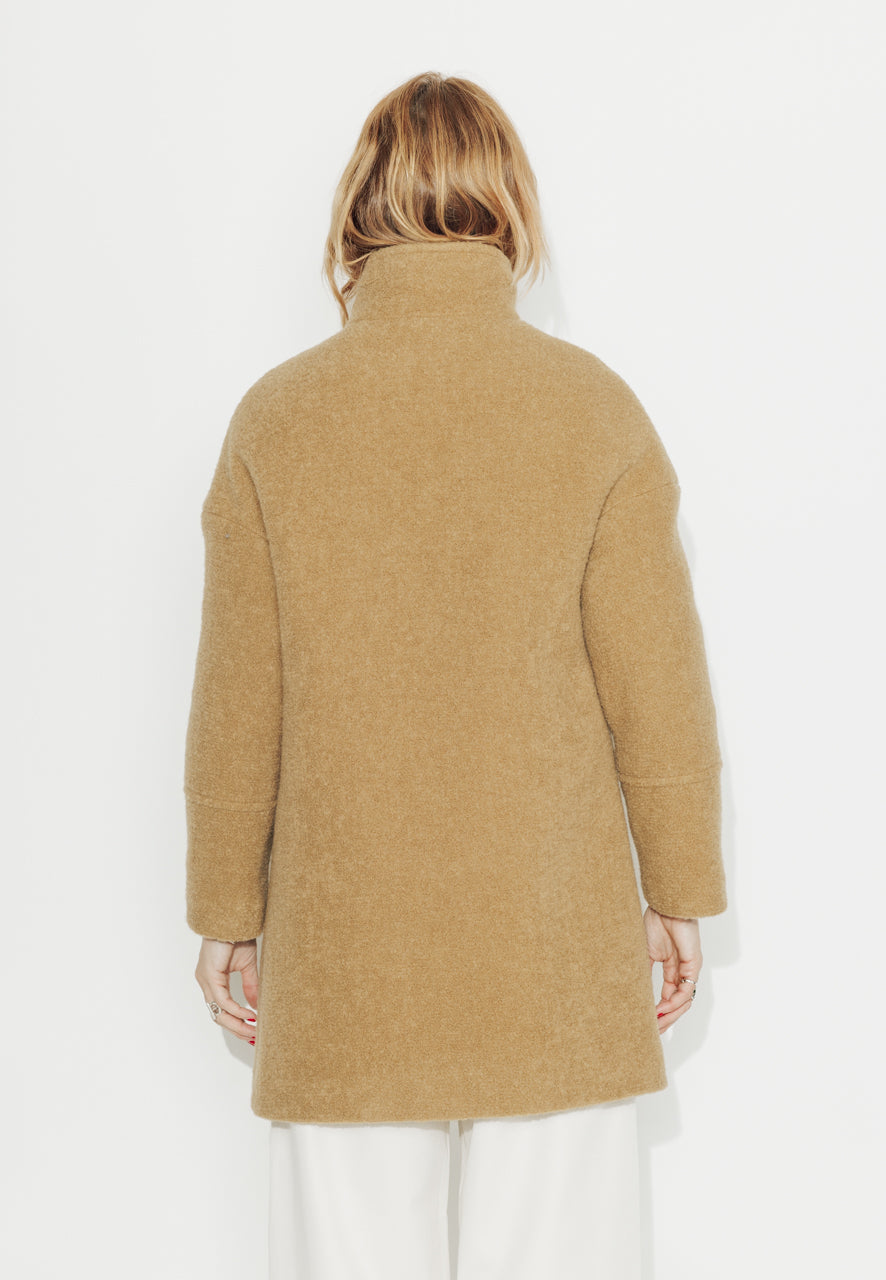 UPIE - UPIE - Manteau mi-long oversize en bouclette de laine vierge moutarde MOUTARDE - Trench & Coat
