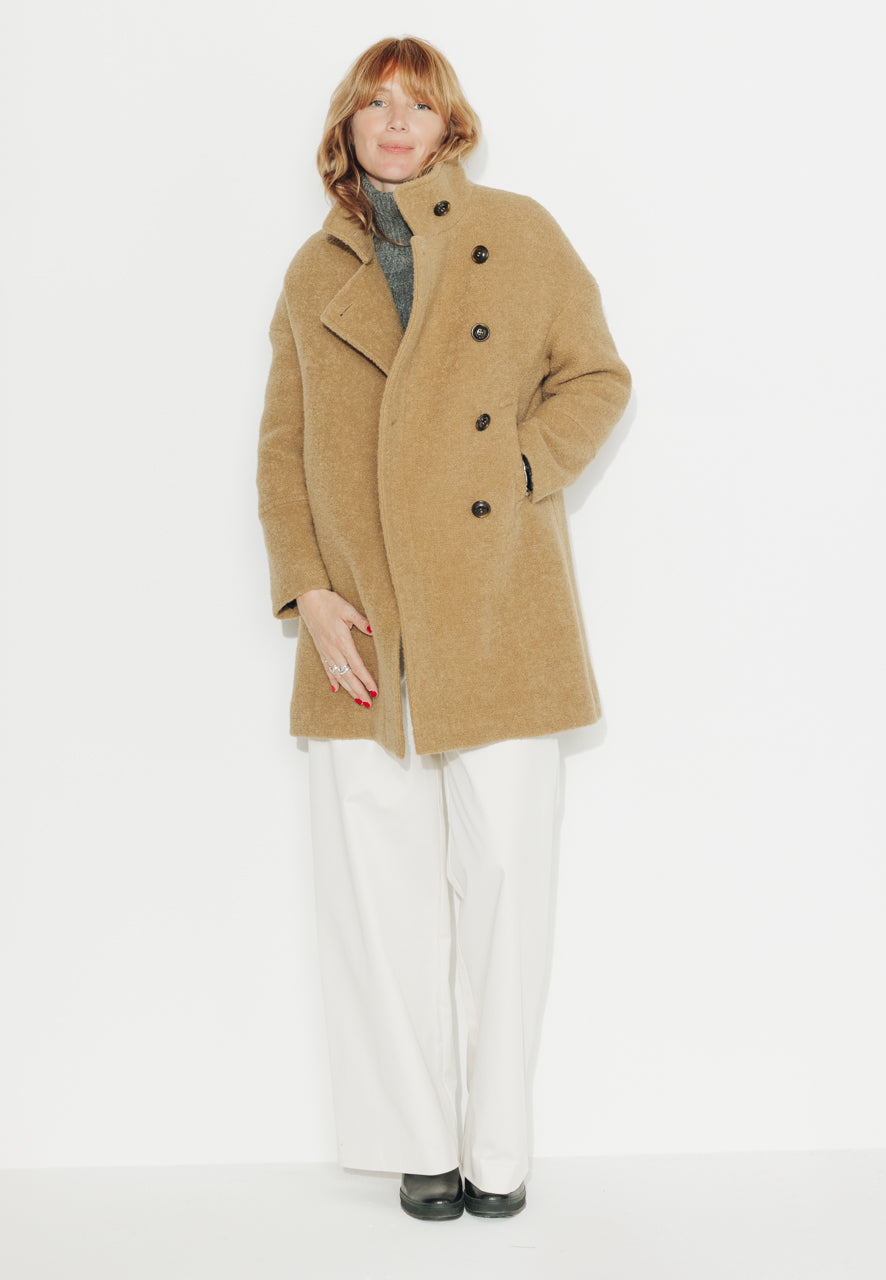 UPIE - UPIE - Manteau mi-long oversize en bouclette de laine vierge moutarde MOUTARDE - Trench & Coat