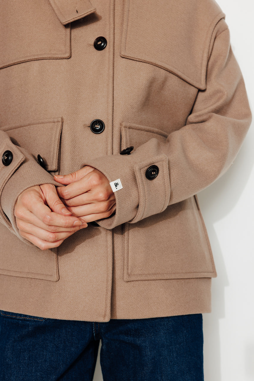 ABEKIA - ABEKIA - Manteau court oversize en drap de laine vierge beige Beige / Beige - Trench & Coat