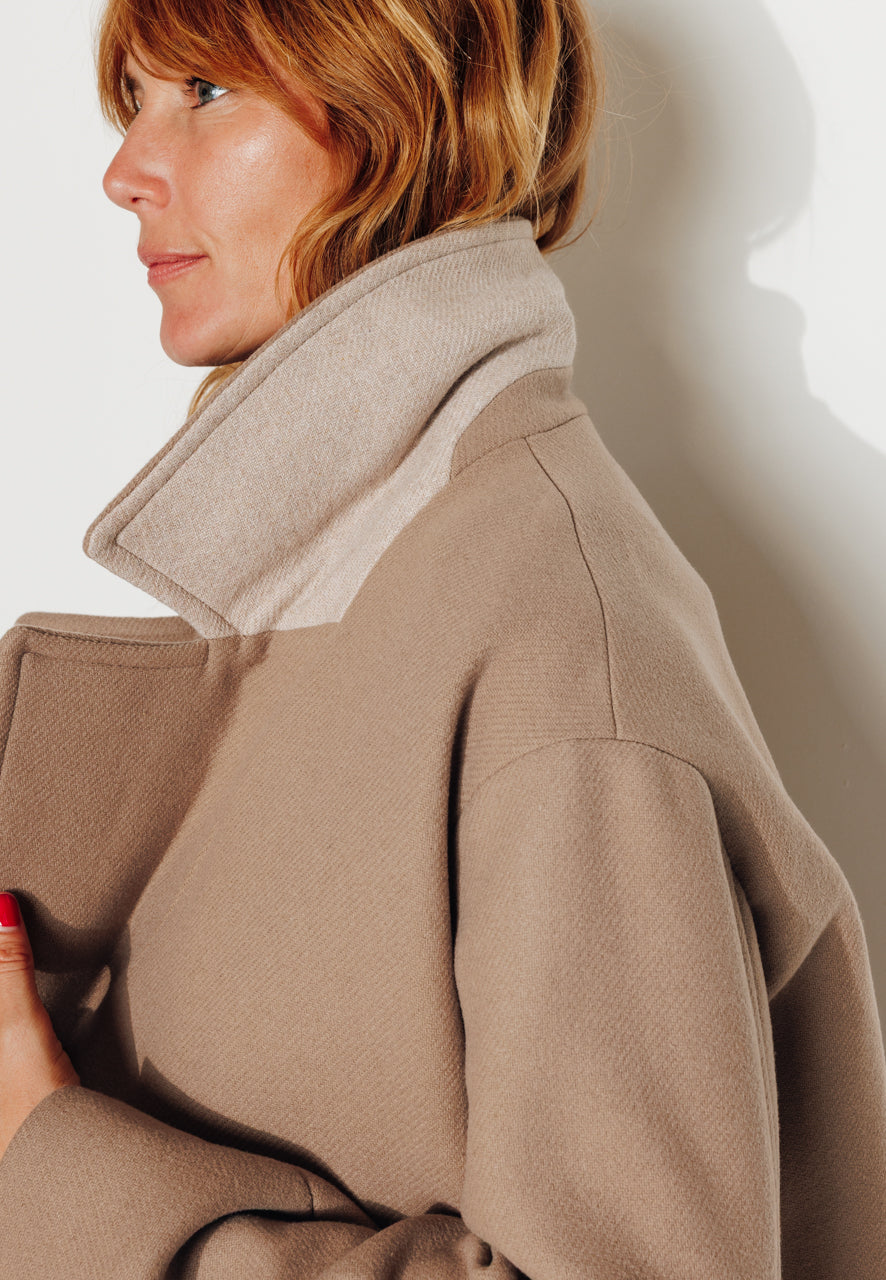 MURIER - MURIER - Manteau court oversize en drap de laine vierge beige GREGE - Trench & Coat