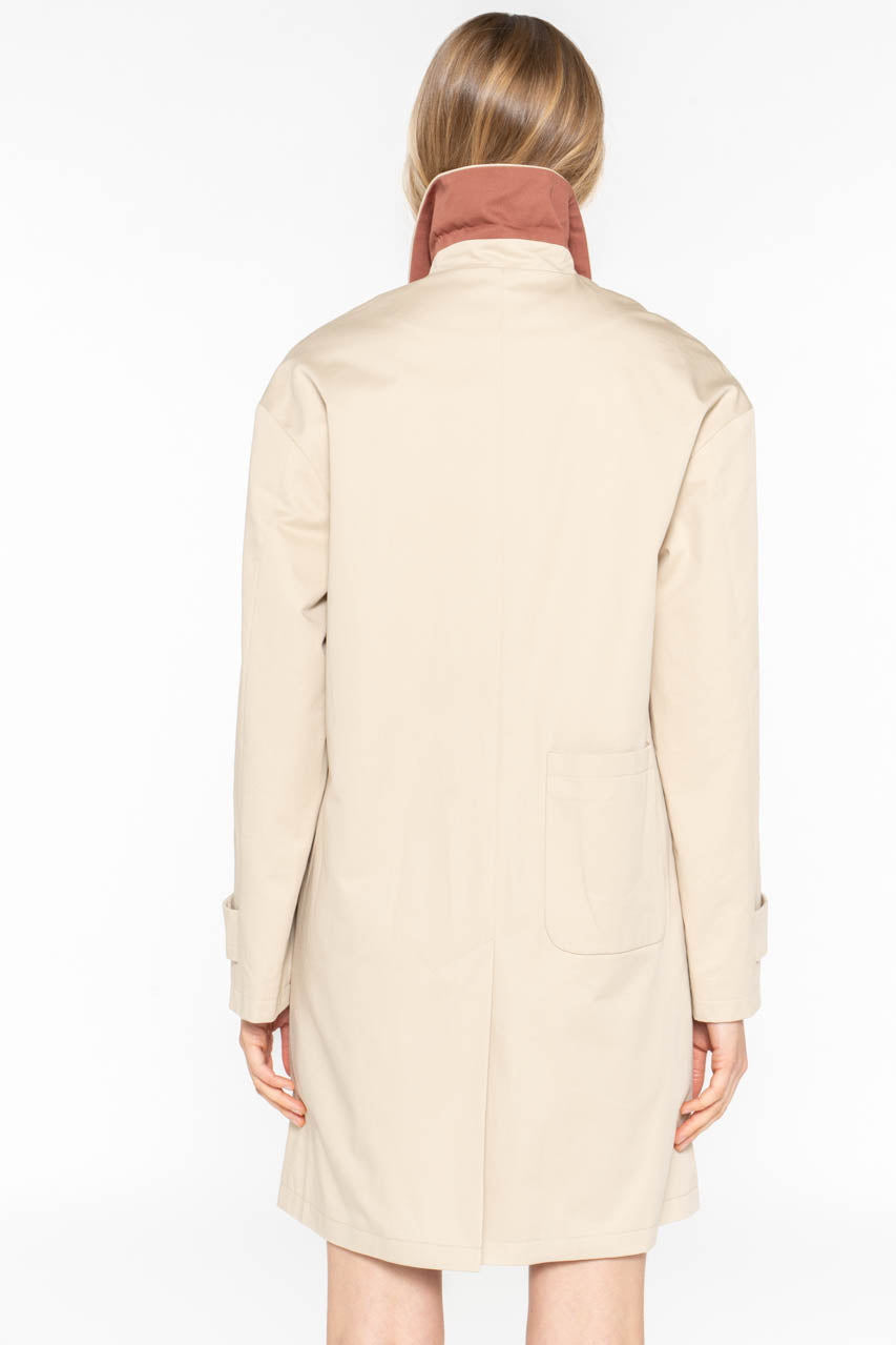 Sleek DAX-Redding coat in pure premium cotton beige